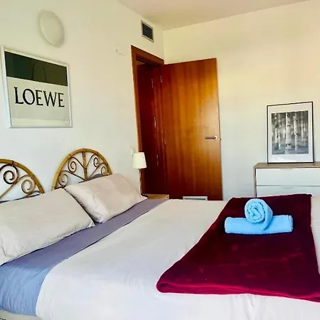 Deltebre Apartamentos شقة